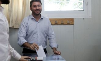 Ανδρουλάκης: Κάλεσμα σε κάθε δημοκράτη «για να μην έχουμε άλλα τέσσερα χαμένα χρόνια στο πολιτικό μας σύστημα»