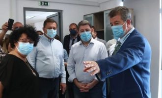 Ανδρουλάκης: «Η κυβέρνηση της Νέας Δημοκρατίας βλάπτει σοβαρά το Εθνικό Σύστημα Υγείας»