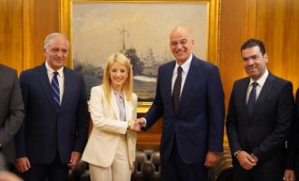 Νίκος Δένδιας σε Αννίτα Δημητρίου και Κύπριους βουλευτές: Είμαστε «προπύργια ασφάλειας, σταθερότητας και ειρήνης στην Ανατολική Μεσόγειο»