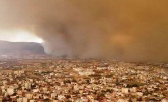 Τοξικός ο αέρας-καπνός στην Αθήνα – «Βρέχει» στάχτες – ΟΛΟΙ κλειστά παράθυρα