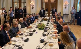 Συνάντηση Ελλήνων και Ινδών επιχειρηματιών στο πλαίσιο της επίσκεψης του Ινδού πρωθυπουργού στην Αθήνα