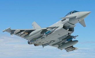 Typhoon της RAF αναχαίτισαν ρωσικά βομβαρδιστικά στην Αρκτική