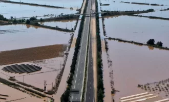 Πλημμύρες: Κλειστή παραμένει ακόμη η εθνική οδός Αθηνών-Θεσσαλονίκης