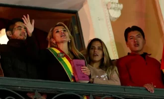Βολιβία: Η πρώην πρόεδρος Ζανίν Άνιες κατηγορείται για «γενοκτονία»