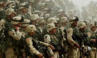 2.000 Αμερικανοί στρατιώτες σε επιφυλακή για ανάπτυξη στη Μέση Ανατολή