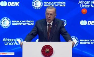 Ερντογάν σε ΗΠΑ: Οι δικές σας δραστηριότητες στην Συρία απειλούν την εθνική ασφάλεια της Τουρκίας