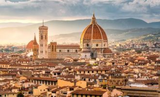 Η Φλωρεντία απαγορεύει τα νέα Airbnb και τις νέες βραχυχρόνιες μισθώσεις στο ιστορικό κέντρο