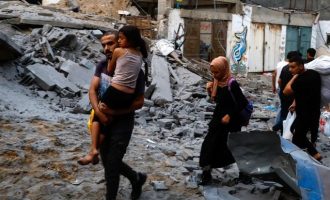 Γάζα: «Η Χαμάς μπλοκάρει τους δρόμους και δεν αφήνει κόσμο να φύγει» – Τι λέει κάτοικος της Γάζας σε στρατιώτη του Ισραήλ