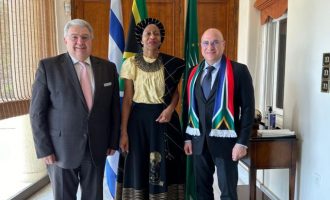 Πρεσβεία Νοτίου Αφρικής:  Εκδήλωση προς τιμή του ομογενή Στ. Νικολάου – Γ. Χρυσουλάκης: «Οικοδομούμε γέφυρες και δίκτυα συνεργασίας»