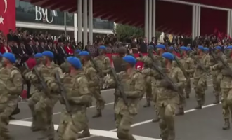 Εμφύλιος πόλεμος στο στρατό της Τουρκίας: Ισλαμιστές εναντίον Κεμαλιστών στη σχολή Πεζικού (βίντεο)