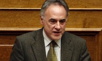 Πέθανε σε ηλικία 67 ετών ο πρώην βουλευτής Νίκος Τσούκαλης
