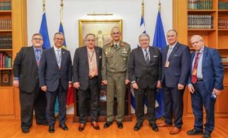 Ο Χούπης συναντήθηκε με την ηγεσία της AHEPA – Τους ομογενείς συνόδευσε ο Χρυσουλάκης
