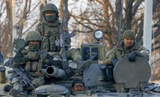 Ο ρωσικός στρατός ασκεί αυξημένη πίεση στις ουκρανικές γραμμές