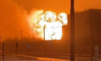 Οι Βρετανοί λένε ότι οι εκρήξεις στα ρωσικά πολεμικά εργοστάσια οφείλονται στην υπερκόπωση