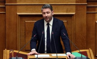 Πρόταση δυσπιστίας κατά της κυβέρνησης κατέθεσε ο Νίκος Ανδρουλάκης