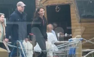 Η Κέιτ Μίντλεντον εμφανίστηκε – Βίντεο την δείχνει να ψωνίζει σε αγρόκτημα με τον Ουίλιαμ