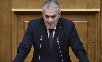 Βουλευτής ΝΔ Κυριαζίδης: Ομοφοβικό σχόλιο κατά Κασσελάκη – Την  απομάκρυνση του ζητάει ο ΣΥΡΙΖΑ