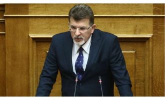ΠΑΣΟΚ: Ο Ανδρουλάκης έθεσε εκτός Κ.Ο. τον βουλευτή Ξάνθης Μπαράν Μπουρχάν
