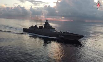 Επίδειξη δύναμης από τη Ρωσία: Πολεμικά πλοία στην Κούβα υπό το άγρυπνο βλέμμα των ΗΠΑ
