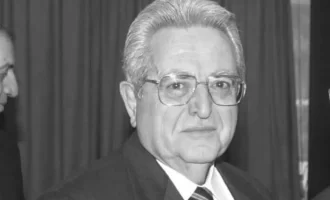 Πέθανε ο πρώην πρόεδρος της ΕΣΗΕΑ Μανώλης Μαθιουδάκης σε ηλικία 91 ετών
