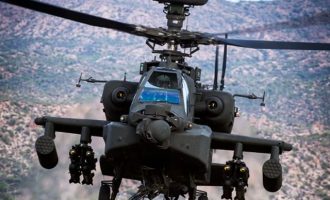 Η Πολωνία αγοράζει 96 ελικόπτερα Apache