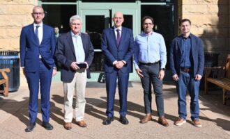 Ο Νίκος Δένδιας στο πανεπιστήμιο του Στάνφορντ: Οι προκλήσεις ασφαλείας σε ΕΕ και Αν. Μεσόγειο