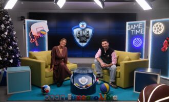 Ο Δημήτρης Τσίκλης στο Game Time: Το ντέρμπι με σαΐτες για καλό σκοπό και το μπέρδεμα με τον Οδυσσέα Βλαχοδήμο