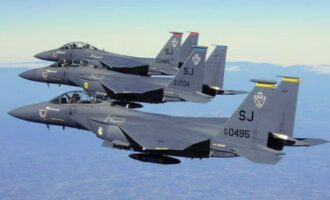 «Όλα είναι πιθανά»: Ο Ισραηλινός στρατηγός Εγιάλ Ζαμίρ έσπασε τη σιωπή του για την επικείμενη αμερικανική επίθεση στο Ιράν