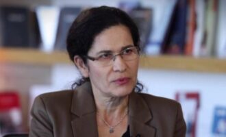 Η Ιλχάμ Εχμέντ (ΥΠΕΞ Κούρδων Συρίας) ευχαρίστησε Λίντσεϊ Γκράχαμ και Τζιμ Ρις: «Τα ξεκάθαρα μηνύματά σας δίνουν ελπίδα ότι η συνεργασία και οι θυσίες μας δεν θα ξεχαστούν»