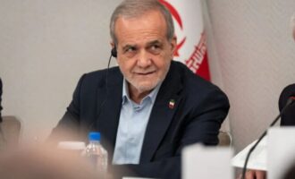 Ιρανός Πρόεδρος: Επίθεση στον Ανώτατο Ηγέτη σημαίνει «ολοκληρωτικό πόλεμο με το ιρανικό έθνος»