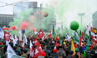 Στρασβούργο: Χιλιάδες αγρότες στους δρόμους  κατά της συμφωνίας ΕΕ – Mercosur