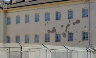 Σουηδία: Νέο νομοσχέδιο για τη φυλάκιση ανηλίκων από τα 13 έτη τους