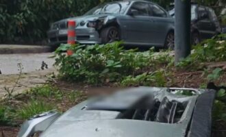 Μεθυσμένη 36χρονη γνωστή τραγουδίστρια τράκαρε πήρε σβάρνα πέντε αυτοκίνητα στο Κολωνάκι