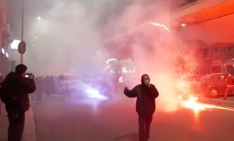 «Εχθροί της Ιταλίας»: Η Μελόνι καταδικάζει τις βίαιες διαδηλώσεις κατά των Ολυμπιακών Αγώνων