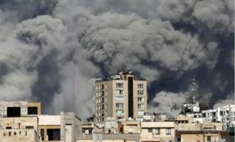 Γερμανικό δίκτυο ntv: Μήπως οι βόμβες του Τραμπ ανάβουν το φυτίλι;