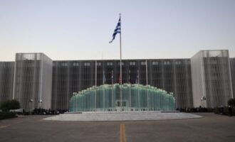 ΕΛΚΑΚ: Ανάπτυξη «καμικάζι» ντρόουν και UCAV για άμεση αξιοποίησή τους από τις Ένοπλες Δυνάμεις