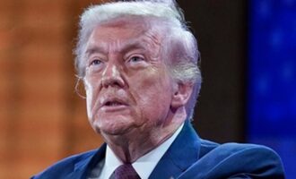 Τραμπ: Τιμωρητικό πλήγμα στο Ιράν – «Θα εκδικηθούμε για τους Αμερικανούς στρατιώτες»