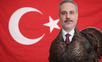 Η Κύπρος απάντησε στην «κότα» τουρκεμένο γενίτσαρο Χακάν Φιντάν