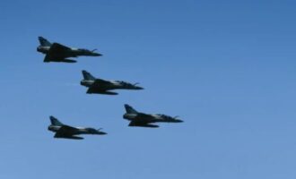 Le Parisien Matin: Η Γαλλία πρότεινε στην Ελλάδα να δώσει τα Mirage 2000 στην Ουκρανία και να πάρει Rafale