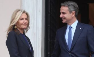 Μαρέβα Μητσοτάκη: Υπεβλήθη σε επέμβαση στον «Ευαγγελισμό» – Το ιατρικό ανακοινωθέν