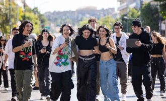 Gen Z και πολιτική – Μία σχέση ασυμβίβαστη